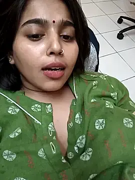 Stripchat Free Live Porn of Cute-Simmi69