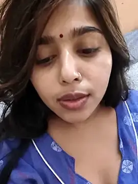 Stripchat Sex Cam of Cute-Simmi69