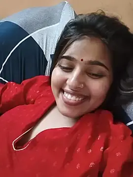 Stripchat Free Porn Cam of Cute-Simmi69