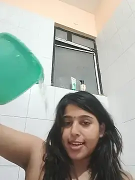 Stripchat Free Porn Cam of Cute-Simmi69