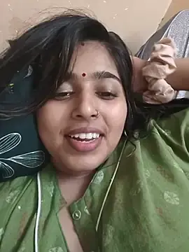 Stripchat Free Live Porn of Cute-Simmi69