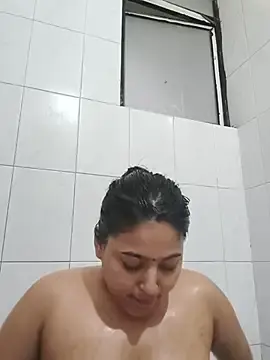 Stripchat Adult Video Chat of Cute-Simmi69