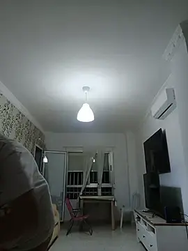 Stripchat Live Sex Cam of Honeygirl08
