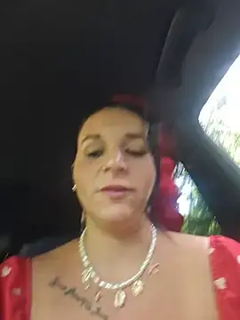 Stripchat Free Porn Cam of Micorazonheolmiangel23