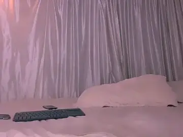 Stripchat Free Live Porn of Miiafoxxx