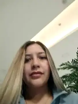 Stripchat Nude Webcam of alana_69