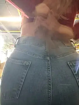 Stripchat Best live sex cam show of alana_69