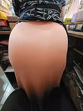 Stripchat Watch Live Sex Cams of indianhotwife639
