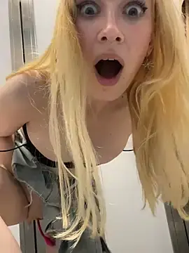 Stripchat Free Live Porn of michelle_lovique