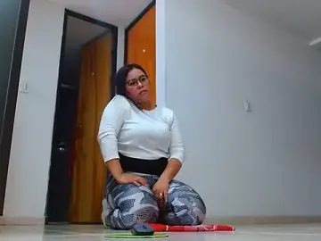 Stripchat Adult Webcam of Ixchel_Anaid