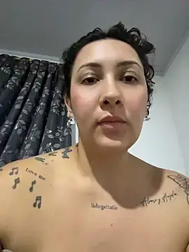 Stripchat Free Porn Cam of KittyObsession