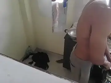 Stripchat Free Porn Cam of fitbuddy1