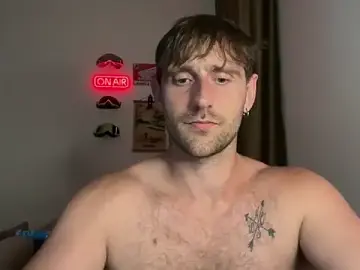 Stripchat Live Sex Cam of lukegunn