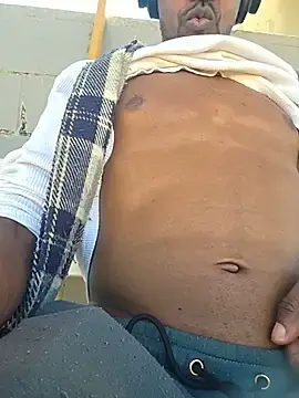 Stripchat Live Sex Cam of Judah_LyonZ