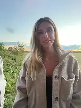 Stripchat Live Sex Cam of emma05