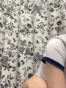 Stripchat Watch Live Sex Cams of miaomiaou_