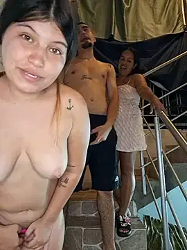 Stripchat Free Live Porn of royalgirls_x
