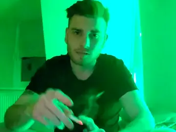 Stripchat Live Sex Cam of Foxtrott_242