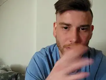 Stripchat Sex Cam of Foxtrott_242