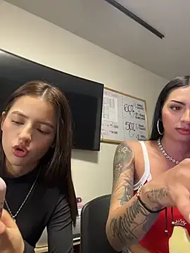 Stripchat Free Live Porn of Hilary_pinkk