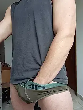 Stripchat Live Porn of Max_valiant