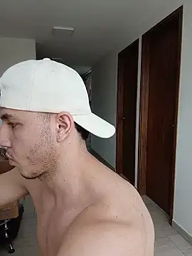 Stripchat Sex Chat of Max_valiant