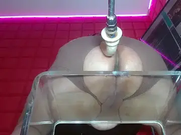 Stripchat Free Porn Cam of sammyEvans__