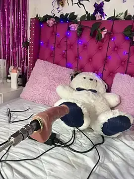 Stripchat Sex Cam of Kitty_Melodi