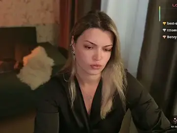 Stripchat Sex Cam of LadyDiLancaster