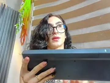 Stripchat Free Porn Cam of Shammy_rosse