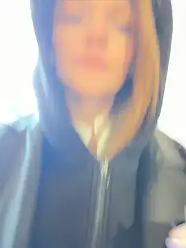 Stripchat Sex Cam of StreetSquirt