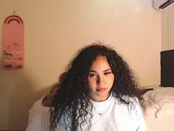 Stripchat Live Porn of luciana_keating