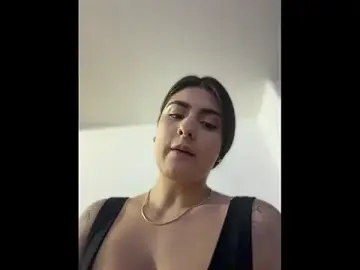 Stripchat Live Sex Cam of IrisBaker