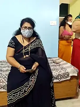 Stripchat Watch Live Sex Cams of Kannadasexywifes