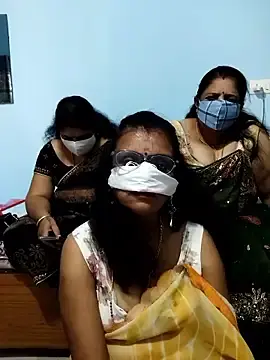 Stripchat Nude Webcam of Kannadasexywifes