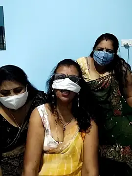 Stripchat Live Sex of Kannadasexywifes