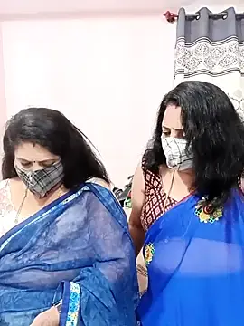 Stripchat Watch Live Sex Cams of Kannadasexywifes