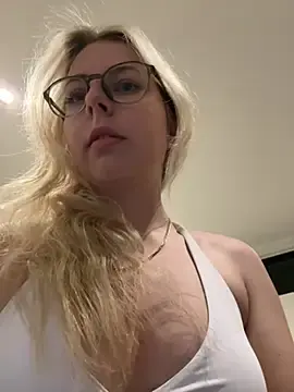Stripchat Live Porn of Livewithlucy