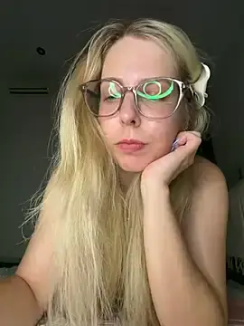 Stripchat Adult Webcams of Livewithlucy
