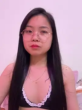 Stripchat Free Porn Cam of ___KARA___