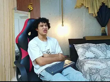 Stripchat Free Porn Cam of fire_drako_