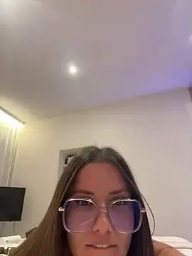 Stripchat Free Porn Cam of mina_sauvage