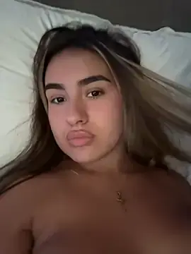 Stripchat Watch Live Sex Cams of sarahsparkles20