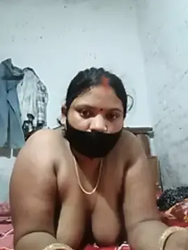 Stripchat Free Live Porn of sexypojaa233