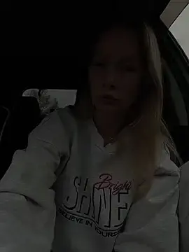 Stripchat Sex Cam of LavenderHot