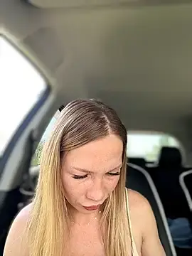 Stripchat Sex Cam of LavenderHot