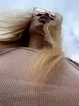 Stripchat Free Live Porn of LavenderHot