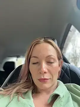 Stripchat Sex Cam of LavenderHot