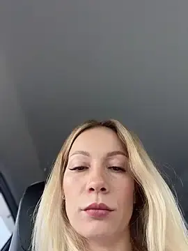 Stripchat Best Webcam of LavenderHot