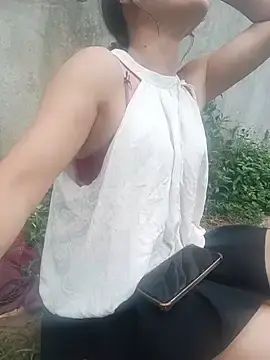 Stripchat Free Porn Cam of Linda-yiyi